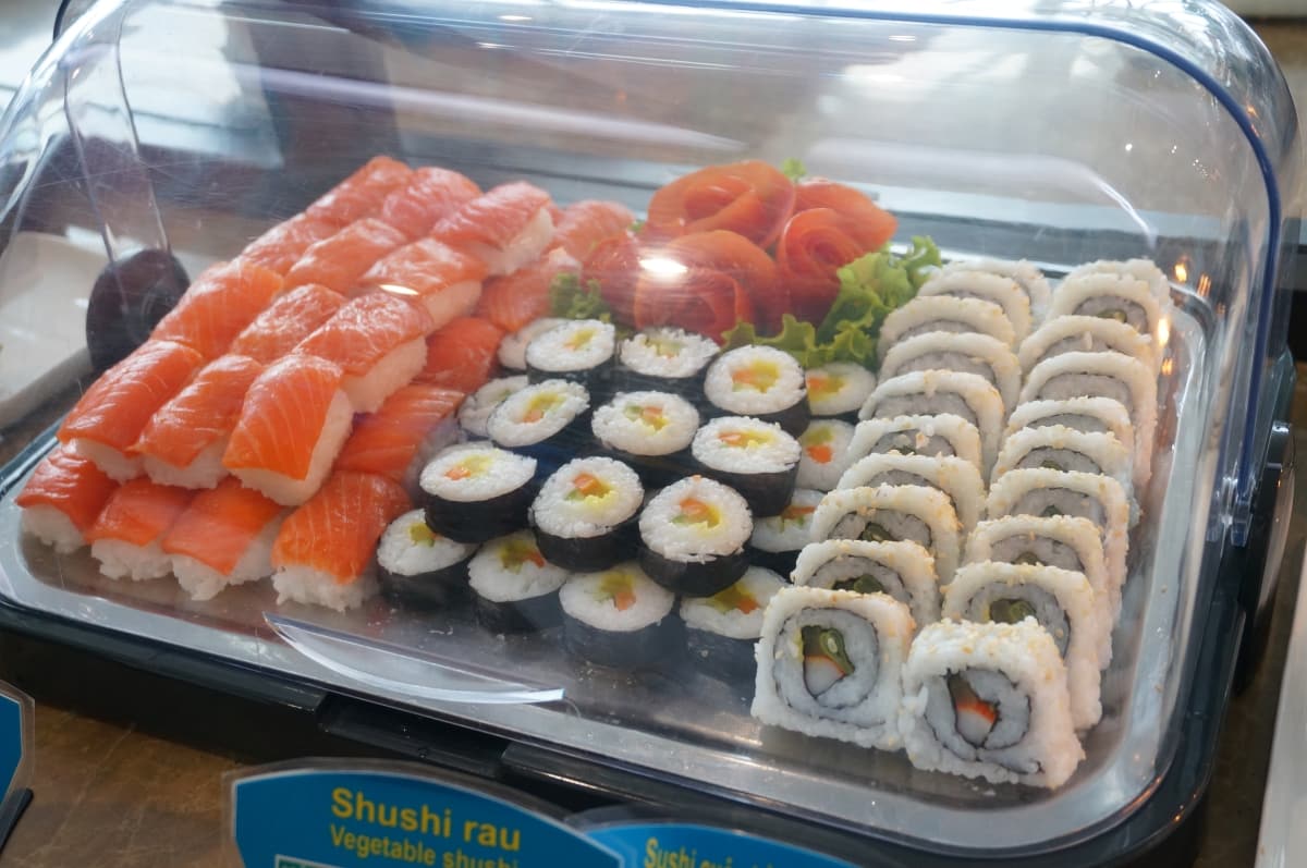 SONG HONG BUSINESS LOUNGE-Sushi