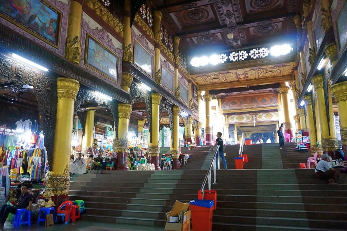 Shwe dagon pagoda-east gate